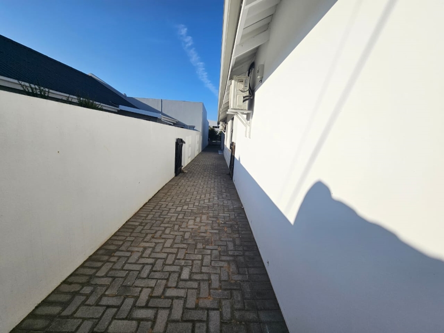 3 Bedroom Property for Sale in Stilbaai Wes Western Cape